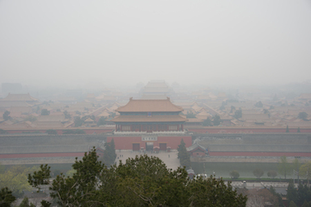 A smoggy day in Beijing © John Chandler