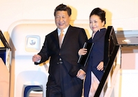 (Photo: Xi Jinping and Peng Liyuan)