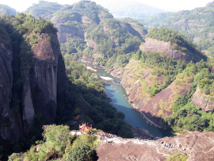 Wuyishan Gorge (Photo: Zhuang Youbo, Associate Professor, Tsinghua University)