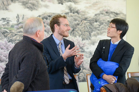 International experts discuss recommendations at a Paulson Institute-organized event with the Pinggu local government. (L-R: Destry Jarvis of Outdoor Recreation & Park Services, Michael Bendewald of Rocky Mountain Institute, and Yao Yuan of Lawrence Berkeley National Laboratory)