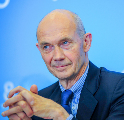 Pascal Lamy headshot